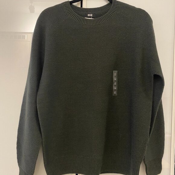 Forest Green Knit Uniqlo Sweater- Brand New - Picture 1 of 2